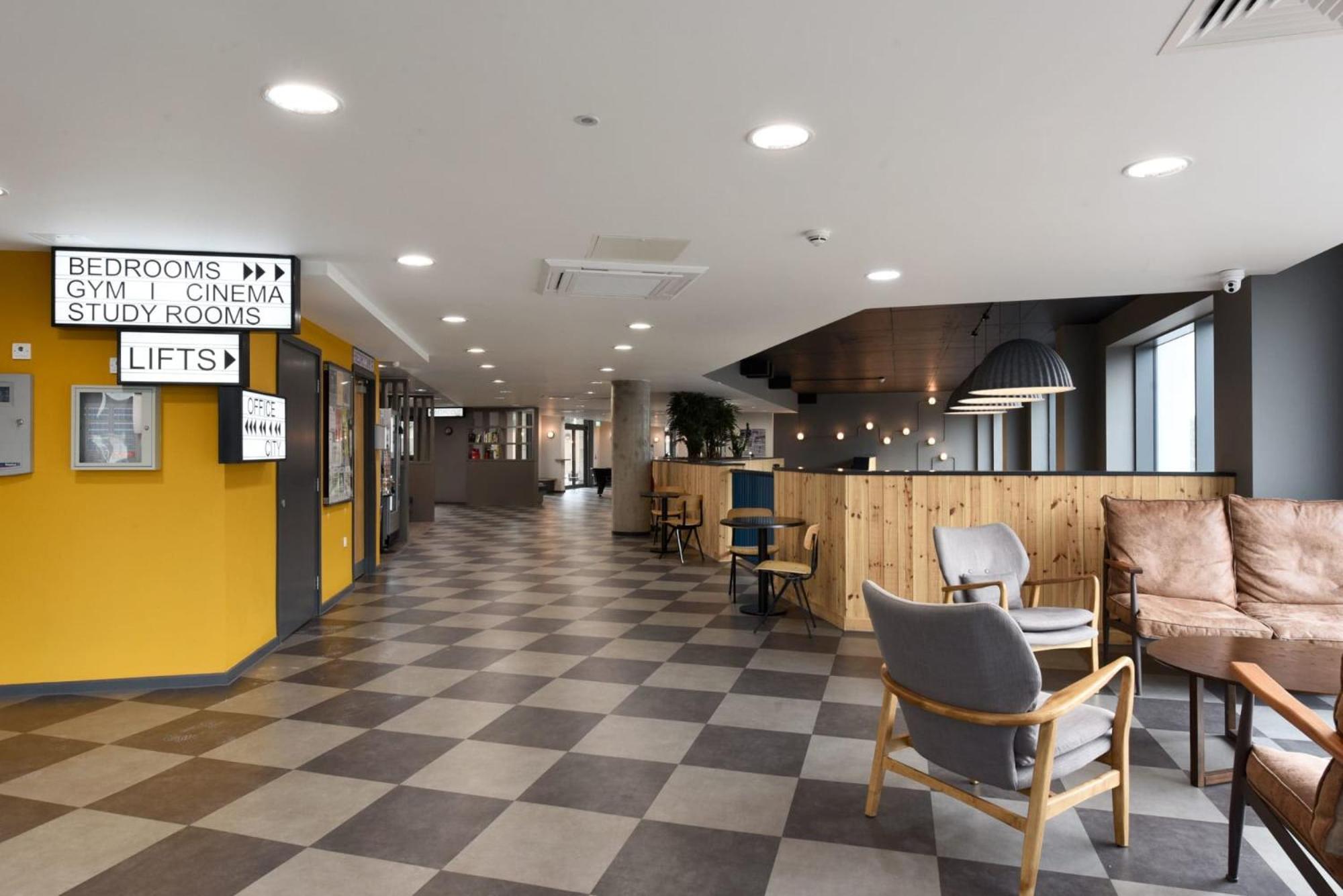For Students Only Dobbie'S Point In Glasgow Exterior photo